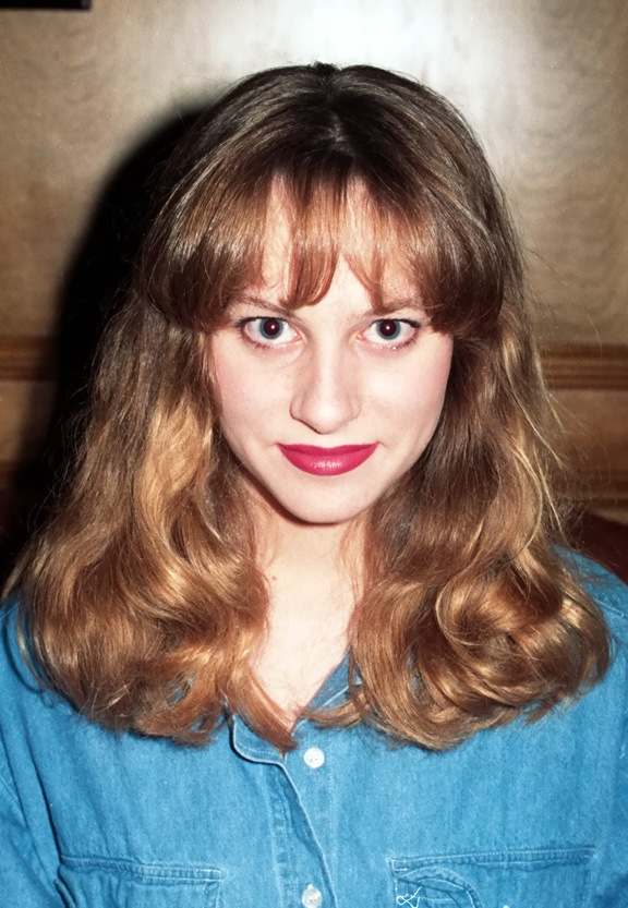 ShaPose94Blue.jpg (196955 bytes)